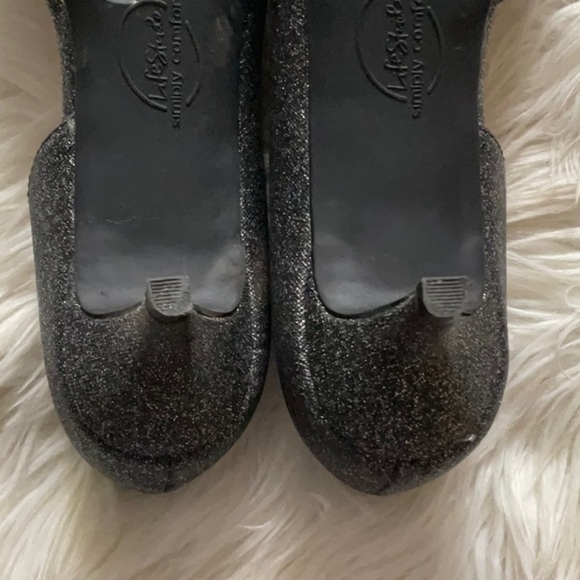 LifeStride Women’s Pointed Toe Formal Wear Black&Silver Shimmer Pump Heel Size 9 - Picture 8 of 11